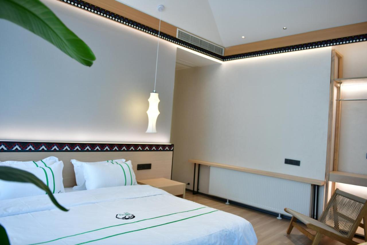 Xishu Garden Inn - Travel Agency Service - Car Rent Service - English Speaking Chengdu Exterior photo